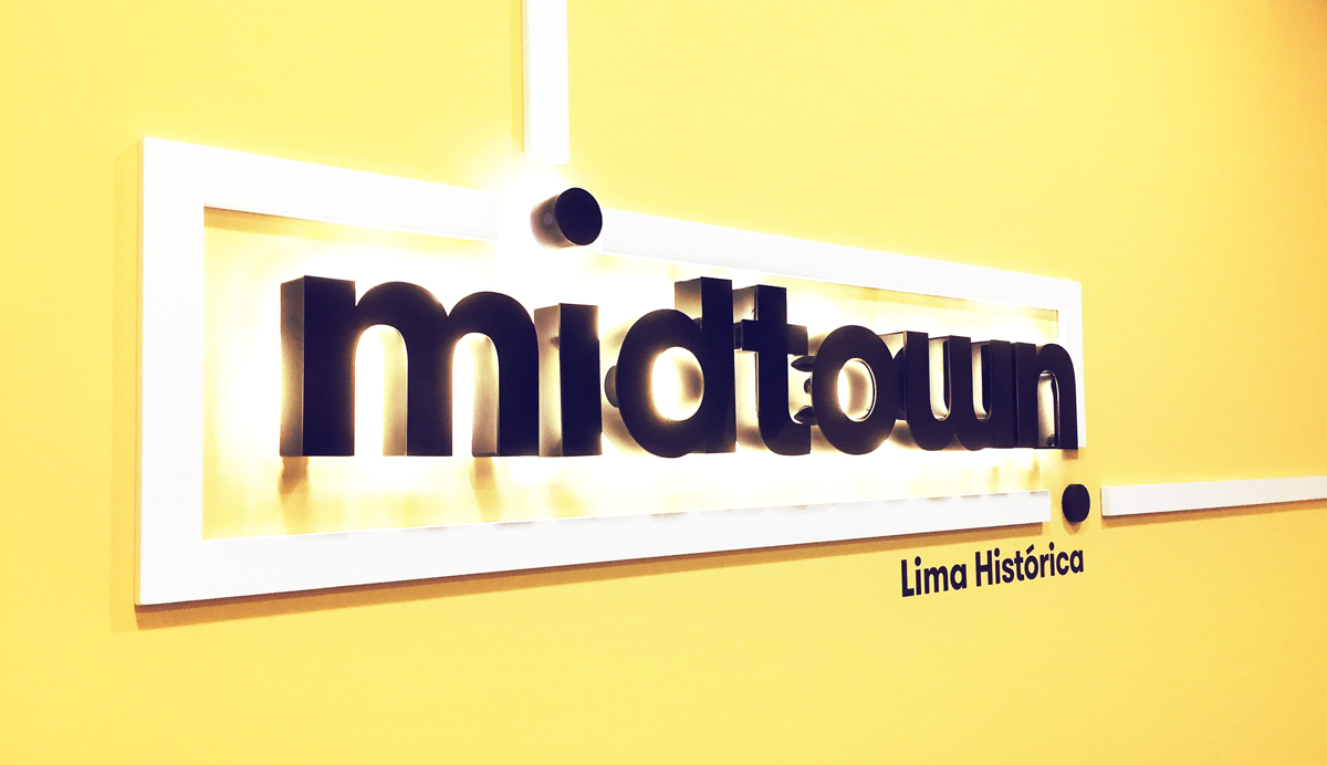 Grupo Lar Midtown Lima Historica Brandeo de oficina caseta de ventas logotipo retoiluminado letrero led lima peru